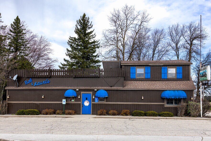 More Photos Of N4175 Alpine Ln, Pound Restaurant For Sale