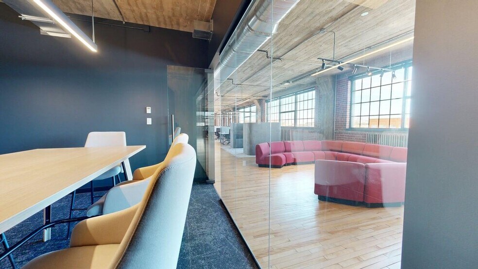 More Photos Of 400 Av Atlantic, Montréal Office For Lease