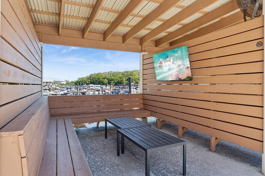 More Photos Of 4380 Carraway Pl, Sanford Restaurant For Lease