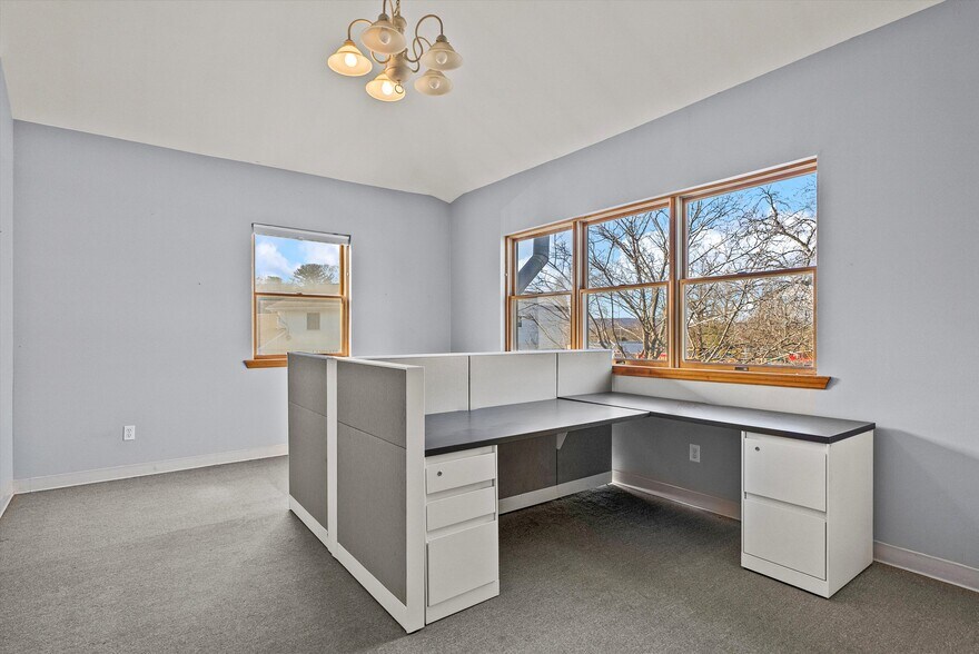 More Photos Of 24 Old Albany Post Rd, Croton-on-Hudson Medical For Lease