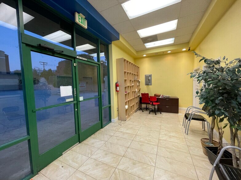 More Photos Of 21 W Duarte Rd, Arcadia Office For Sale