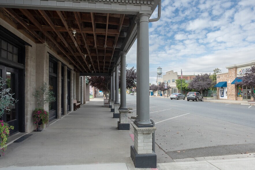 More Photos Of 479 B St, Biggs Storefront Retail Office For Sale