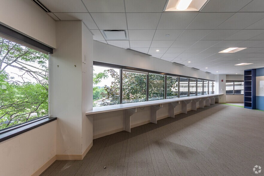 More Photos Of 350 Main St, Malden Office For Lease