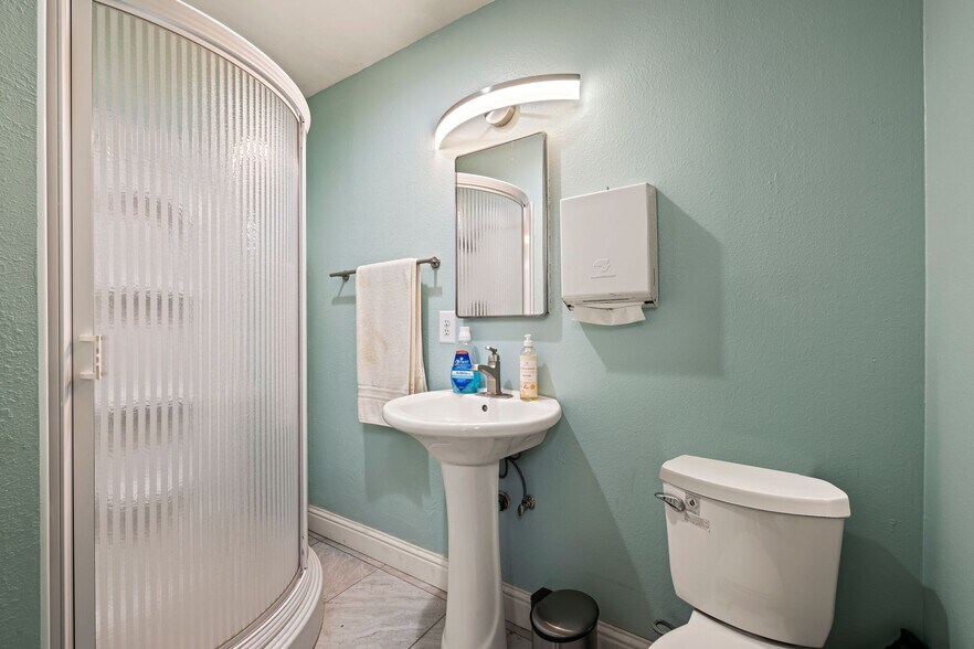 More Photos Of 7001 Greenback Ln, Citrus Heights Medical For Sale