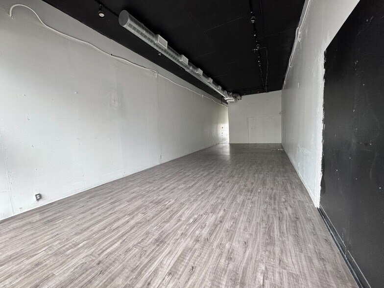 More Photos Of 7868 Santa Monica Blvd, West Hollywood Storefront For Lease