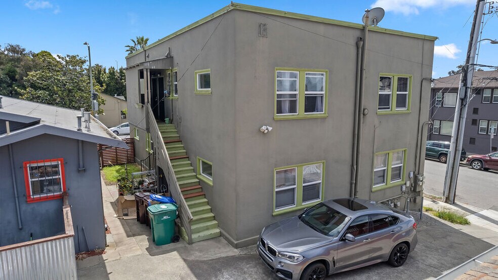 More Photos Of 646 42nd, Oakland Apartments For Sale