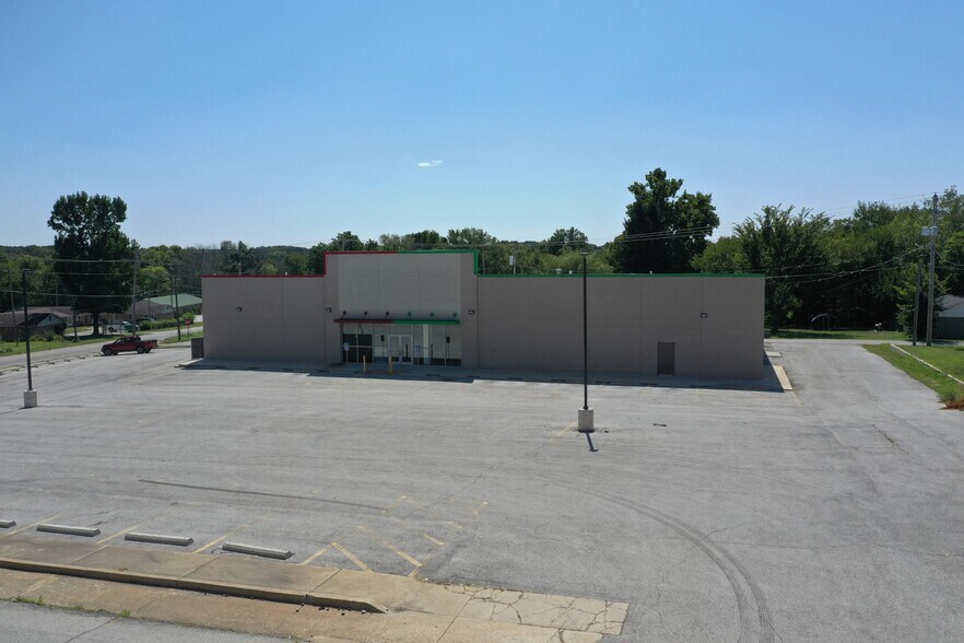 More Photos Of 201 E Tilden St, Humansville Freestanding For Sale