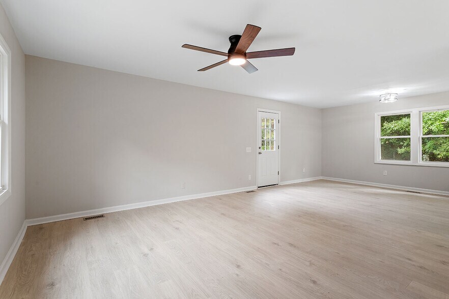 More Photos Of 1213 Freeman Dr, Sanford Apartments For Sale