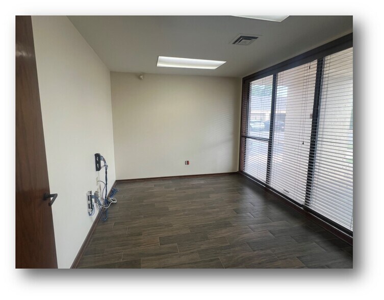 More Photos Of 6422 N Santa Fe Ave, Oklahoma City Office For Sale