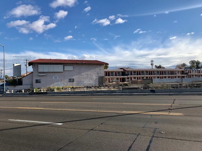 More Photos Of 1978 Highway 95, Bullhead City Hotel For Lease