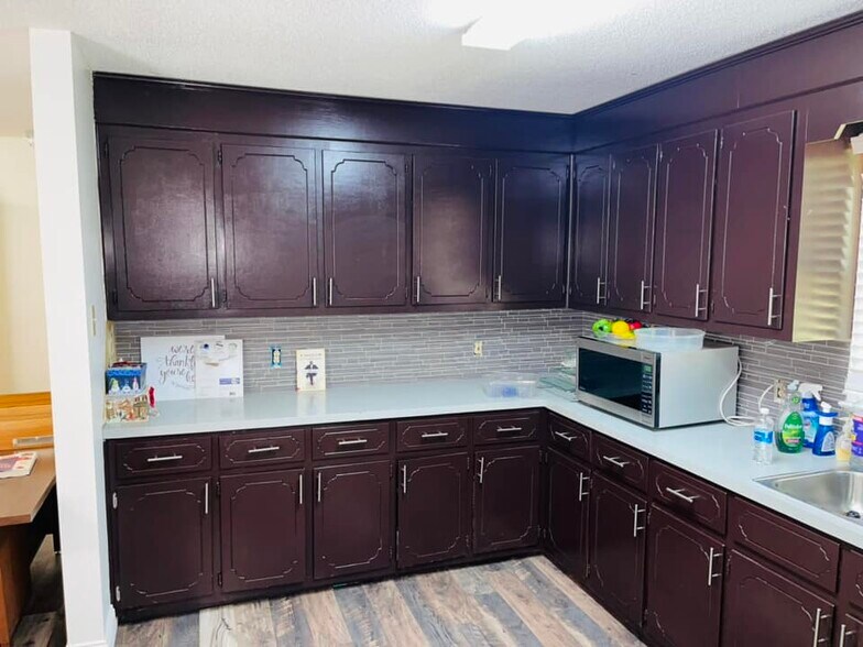 More Photos Of 301 W Main St, Stoneville Office For Sale