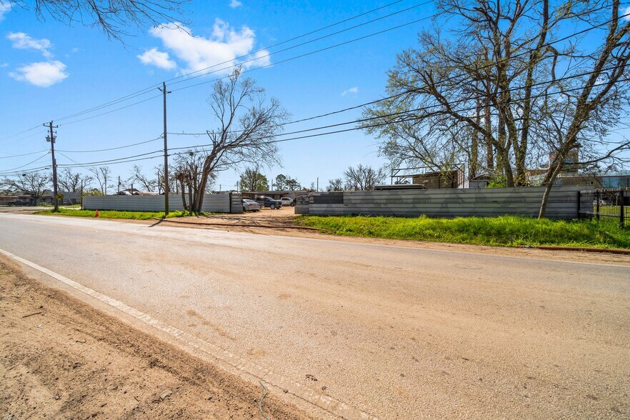 More Photos Of 4106 Laura Koppe Rd, Houston Land For Lease
