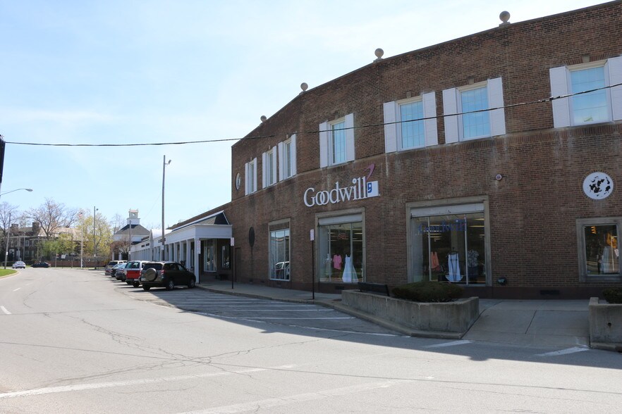 More Photos Of 2720 Van Aken Blvd, Cleveland Office For Lease