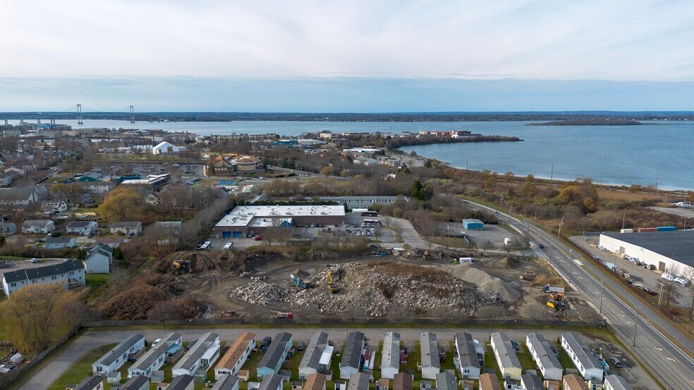 More Photos Of 300 Coddington Hwy, Middletown Warehouse For Sale