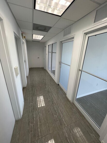 More Photos Of 8228 NW 30th Terrace, Doral Industrial For Lease