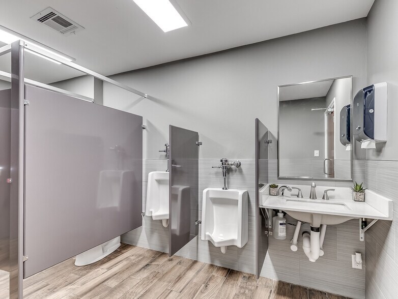 More Photos Of 4001 N Kickapoo Ave, Shawnee Religious Facility For Sale