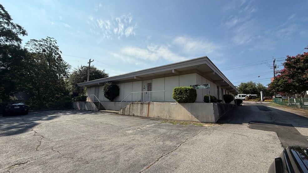 More Photos Of 2757 Laurel St, Columbia Medical For Sale