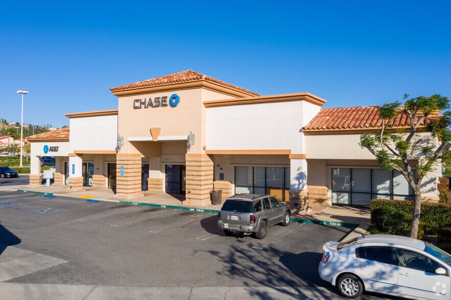 More Photos Of Rinaldi St, Northridge Unknown For Lease