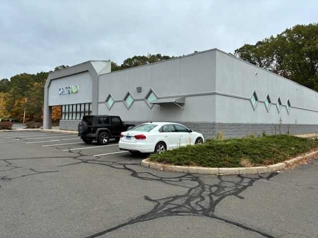 More Photos Of 605 N Colony Rd, Wallingford Freestanding For Lease