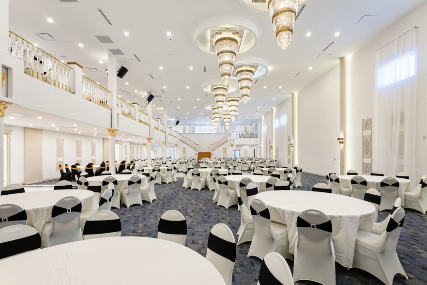 More Photos Of 10841 Composite Dr, Dallas Lodge Meeting Hall For Sale