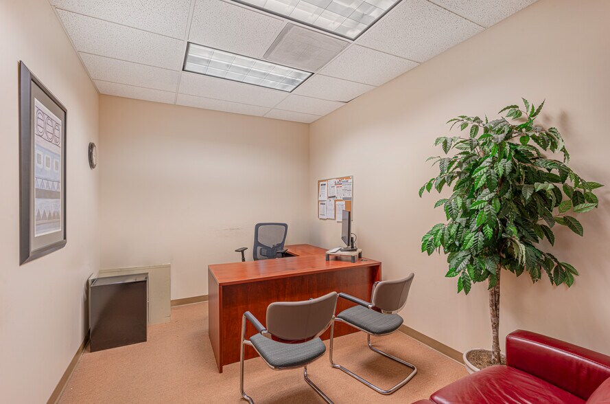 More Photos Of 737 Southpoint Blvd, Petaluma Research And Development For Sale