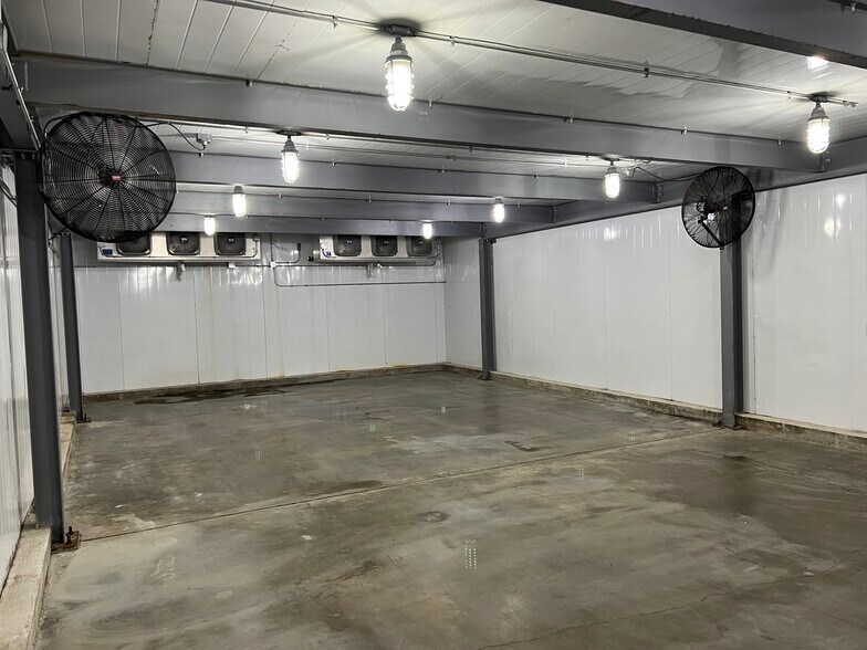 More Photos Of 2450 Scaper St, Memphis Refrigeration Cold Storage For Sale