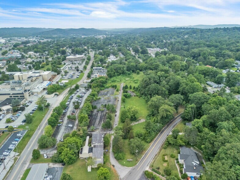 More Photos Of 203 Michigan Ave, Oak Ridge Land For Sale