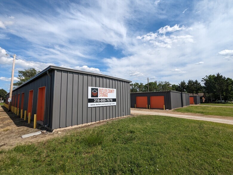 More Photos Of 1454 W 6th Ave, El Dorado Self Storage For Sale