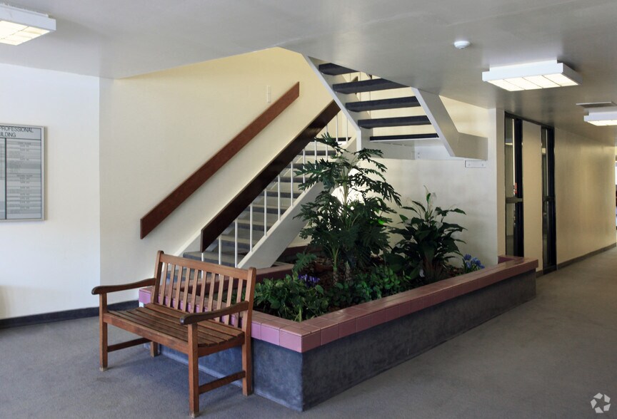 More Photos Of 8610 S Sepulveda Blvd, Los Angeles Medical For Lease