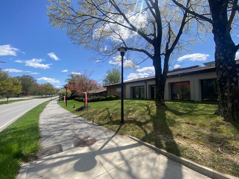 More Photos Of 10715 Little Patuxent Pky, Columbia Storefront Retail Office For Sale