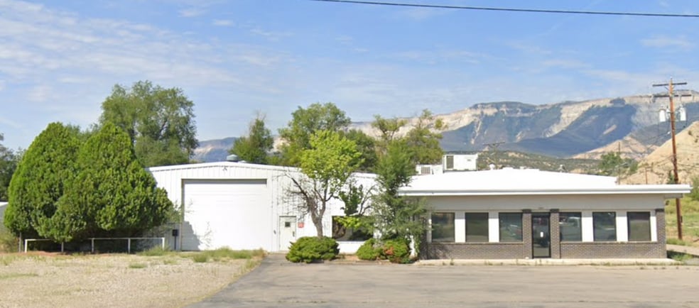 Primary Photo Of 1901 Railroad Ave, Rifle Industrial For Sale