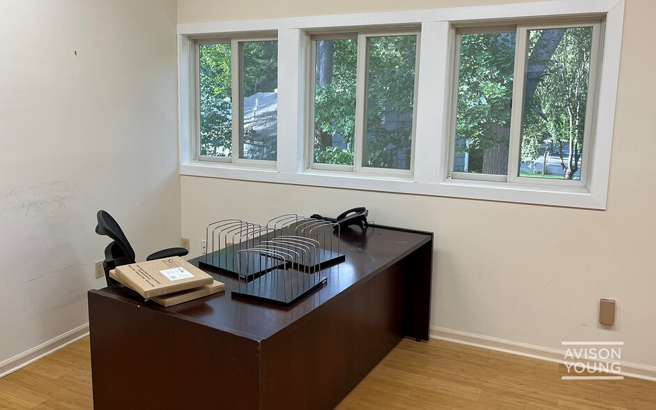 More Photos Of 991-995 Post Rd E, Westport Office For Lease