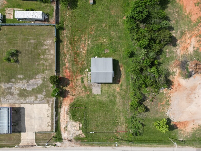 More Photos Of 10124 SE 29th St, Midwest City Warehouse For Sale