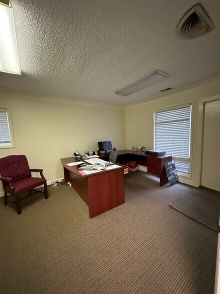 More Photos Of 837 First Colonial Rd, Virginia Beach Medical For Lease