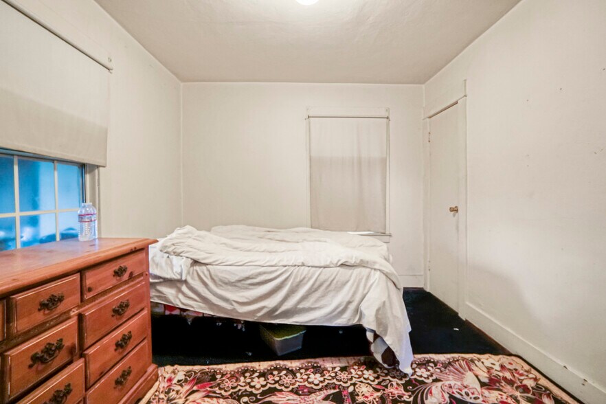 More Photos Of 2714 New Jersey St, Los Angeles Multifamily For Sale