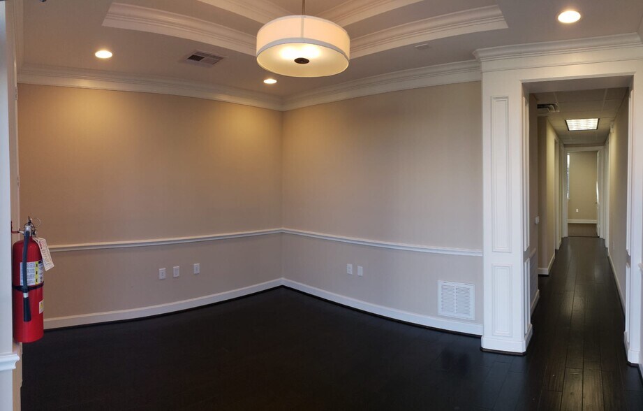 More Photos Of 440 Cobia Dr, Katy Office For Lease