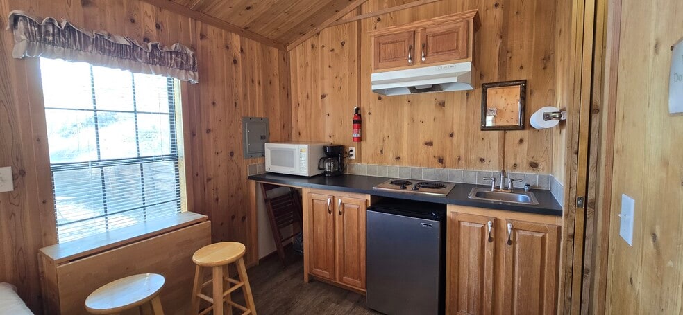 More Photos Of 204 US Highway 20 S, Thermopolis Manufactured Housing Mobile Home Park For Sale