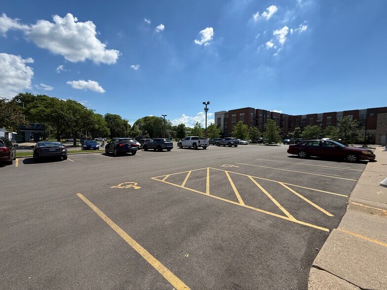 More Photos Of 4620-4692 Cottage Grove Rd, Madison Unknown For Lease