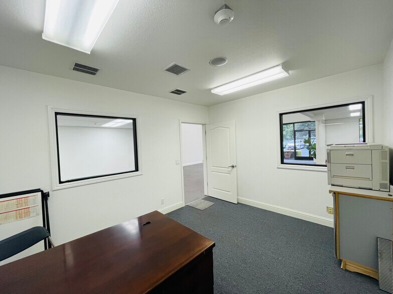 More Photos Of 1925 Francisco Blvd E, San Rafael Light Manufacturing For Lease