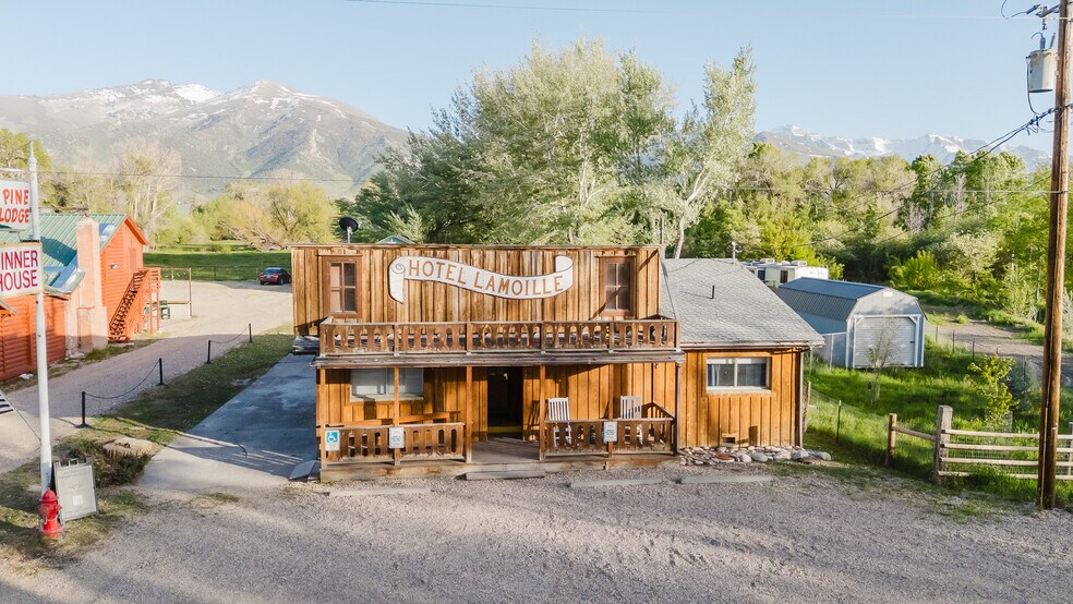 More Photos Of 925 Lamoille Hwy, Lamoille Hotel For Sale