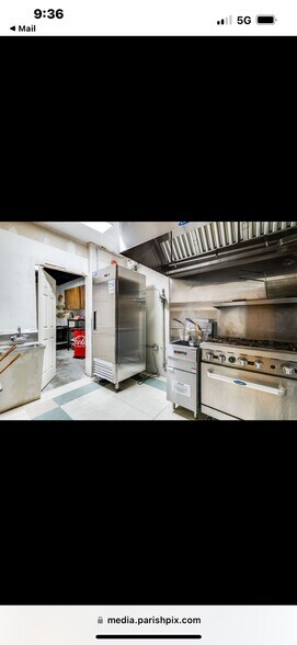 More Photos Of 417 NE Evangeline, Lafayette Medical For Sale