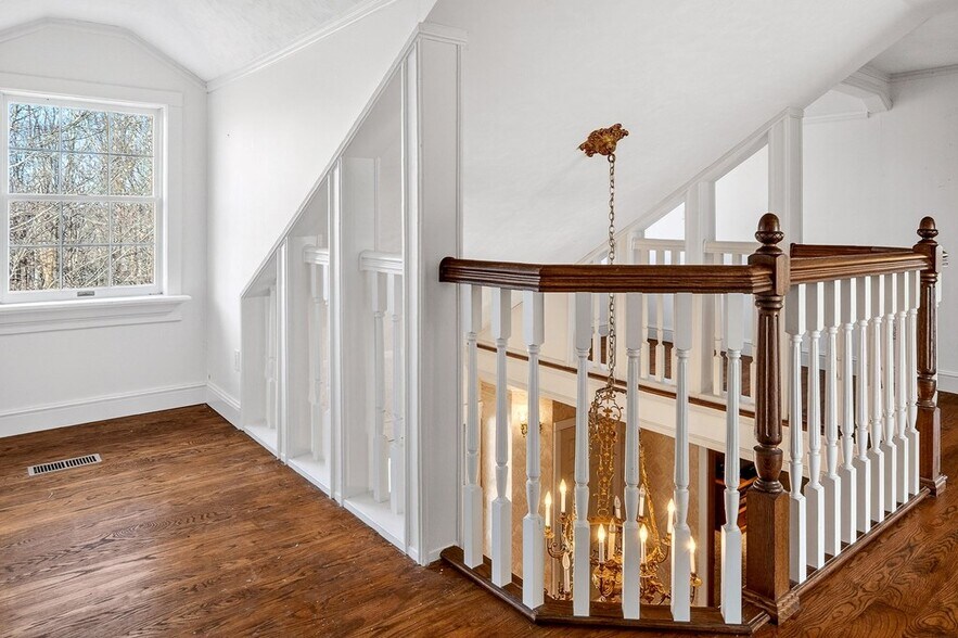 More Photos Of 6211 Rocky Point Rd, Cookeville Specialty For Sale