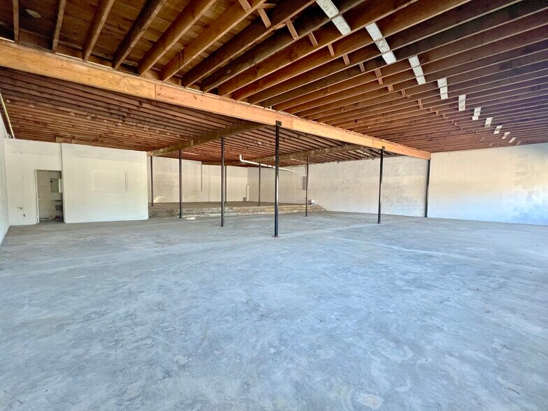 More Photos Of 2828 Gallatin Pike, Nashville Freestanding For Lease