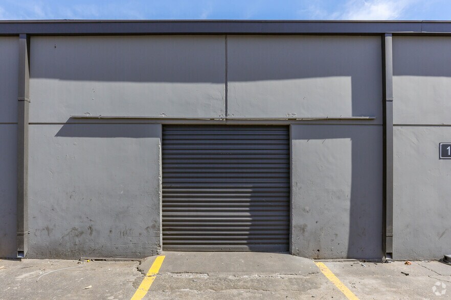 More Photos Of 7330 Rampart St, Houston Unknown For Lease