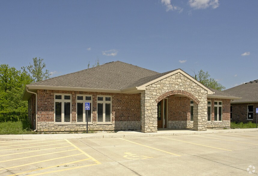 More Photos Of 223 Creekside Office Dr, Wentzville Office For Lease