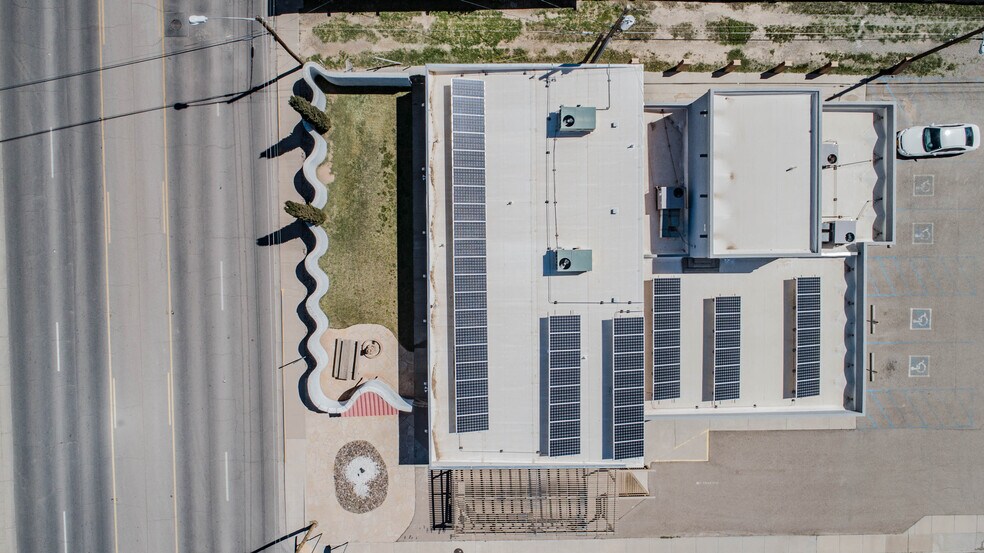 More Photos Of 2010 Pecan Dr, Alamogordo General Retail For Sale