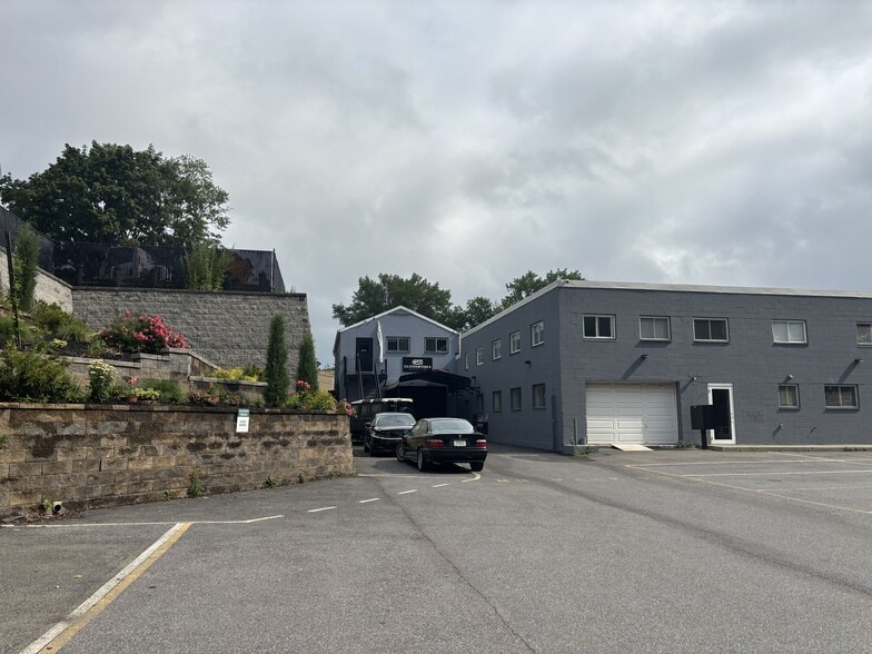 Primary Photo Of 27 Saint Charles St, Thornwood Office For Lease