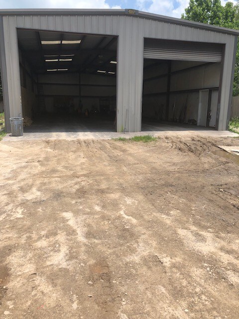 More Photos Of 13626 Ann Louise Rd, Houston Warehouse For Sale