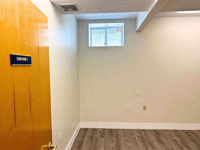 More Photos Of 76 Battery Ave, Brooklyn Apartments For Lease