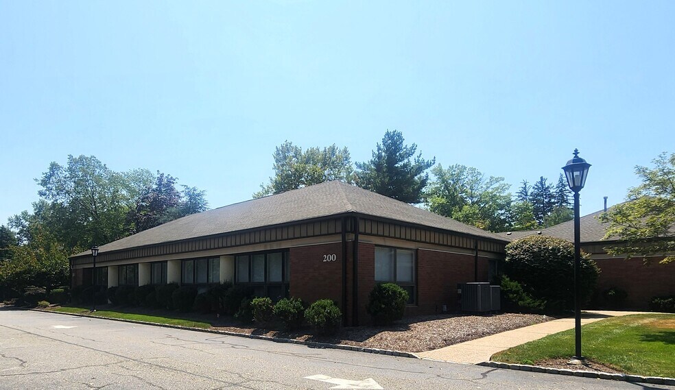 More Photos Of 17 Hanover Rd, Florham Park Medical For Sale